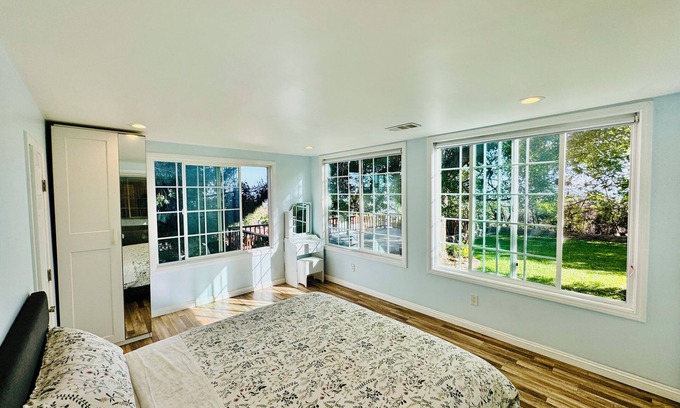 Rancho Cucamonga Casa | 30% OFF Monthly Stay/ Great View / 4B3.5B
