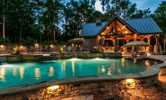 Lake Oconee Casa | Nueva piscina, 9000 pies cuadrados, Max Dock, Lakefront, Wifi, vistas, teatro, pontón