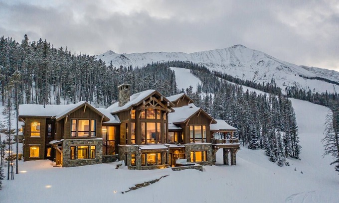 Big Sky Casa | 30 Spur Road (6-Bedroom Home) with Pool and Mountain view by Moonlight Basin Lodging