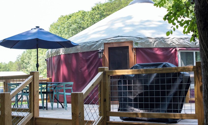 Mill Spring Casa | 30' Yurt with a large deck, on the creek, full kitchen, dome skylight, 2 bedrooms, sleeps 5.