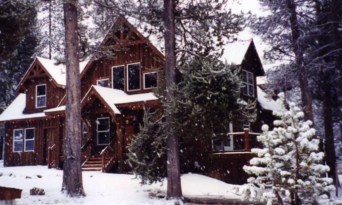 Sunriver Casa | 300 pies de frente de río - en el río Fall. ¡Relájate y reconecta con la naturaleza!