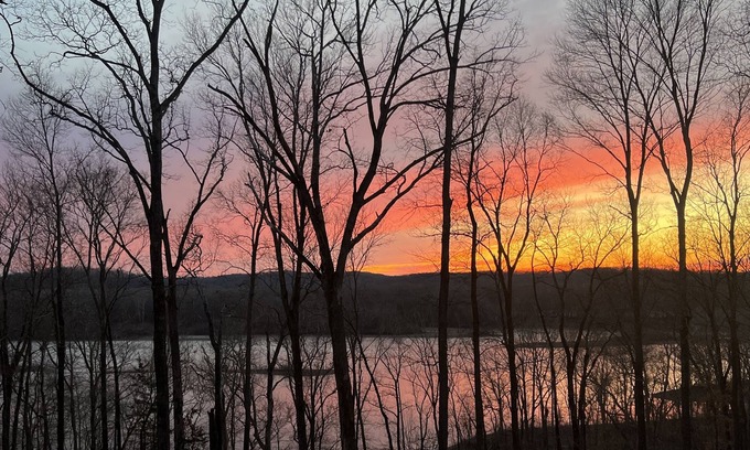 Dover Casa | 3000 sf Cabin sleeps 14 on Lake Barkley reduced Aug rates
