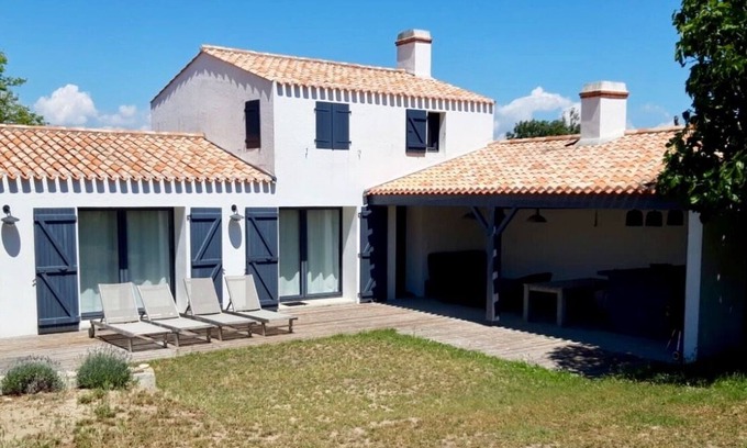 L'Epine Casa | 300m de la playa, casa de arquitecto con terraza y gran jardín privado
