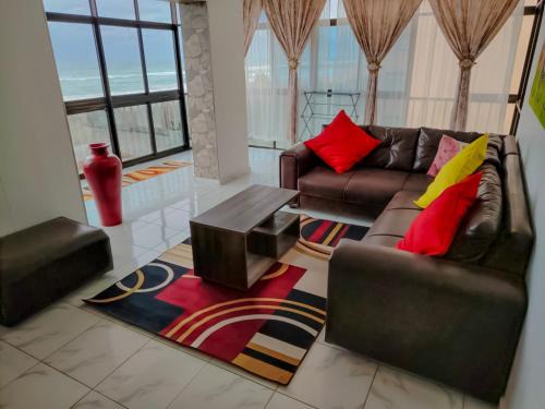 Amanzimtoti Apartamento | 304 Amazibu- Luxury On the Beach