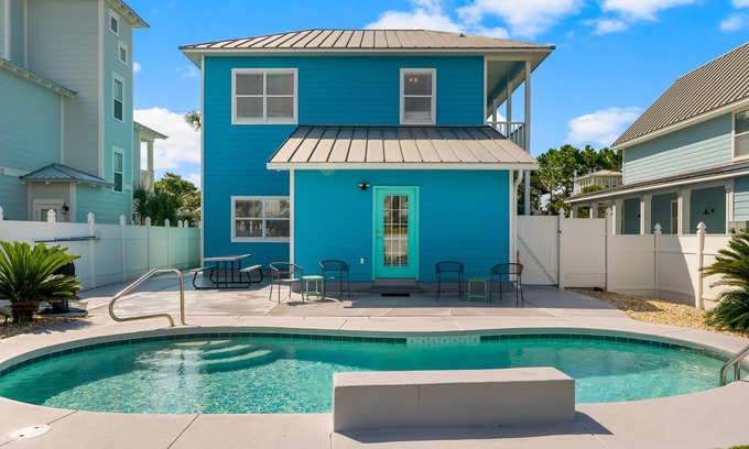 Village of Sugar Beach Casa | 30A Beach House Seagrove Escape, Private Pool, Beach, Pet Friendly, 4 Bikes Incl