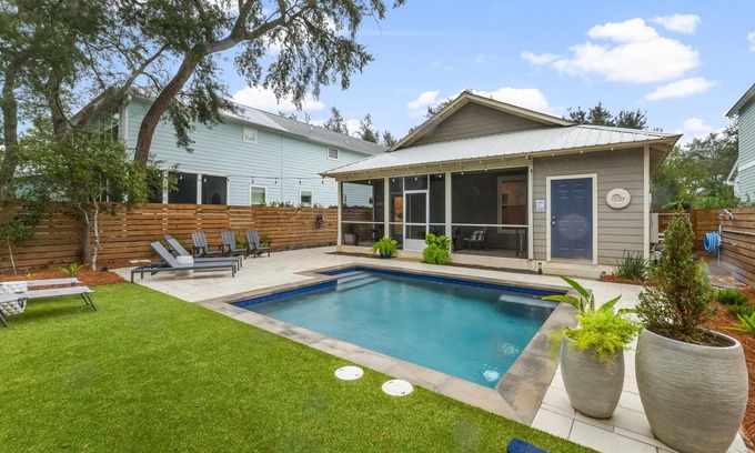 White's Gulfview Casa | 30A Beach House with Private Pool - Golf Cart Incl, Beach, Free Golf Daily