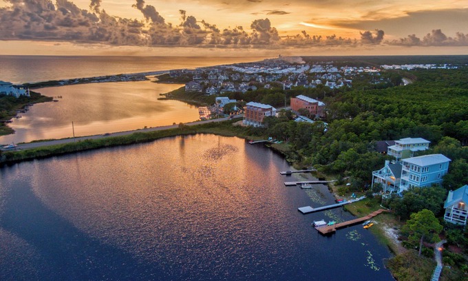 Santa Rosa Beach Chalet De Esquí | 30A | Bikes | Private Dock | Firepit | Kayaks