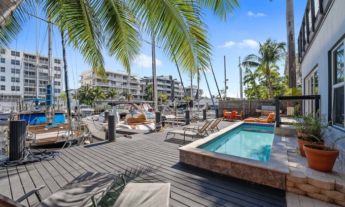 Hendricks and Venice Isles Apartamento | 320-1 Las Olas Boulevard