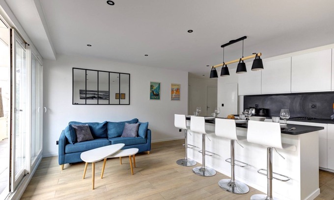 Suresnes Apartamento | 320 Dolce Vita Suite - Superb apartment