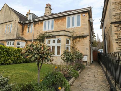 Upper Town Casa | 33 Crescent Gardens