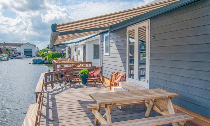 Municipality of Stichtse Vecht Chalet De Esquí | 33 m² Chalet ∙ 2 habitaciones ∙ 4 huéspedes