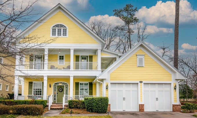 Long Neck Casa | 33033 Conservation - New Peninsula Home with four bedrooms!