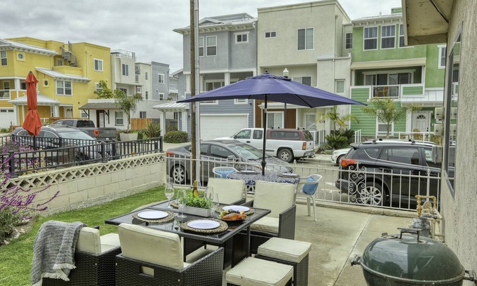 Downtown Casa | 331 San Luis 2 Bedroom Duplex by RedAwning