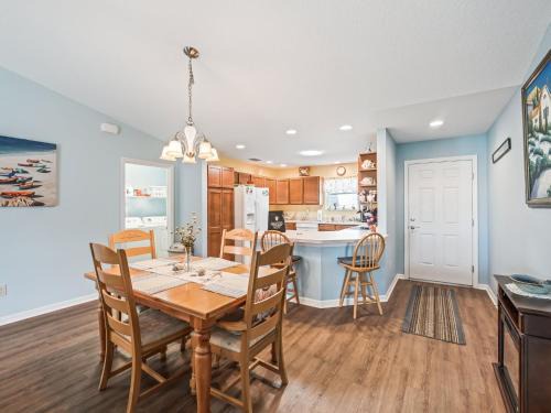 Charlotte Casa | 3310 Z4A VILLAGE OF CHARLOTTE by REMAX Premier