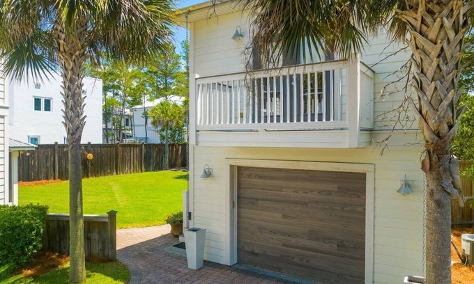 Seacrest Casa | 334 Seabreeze Carriage House