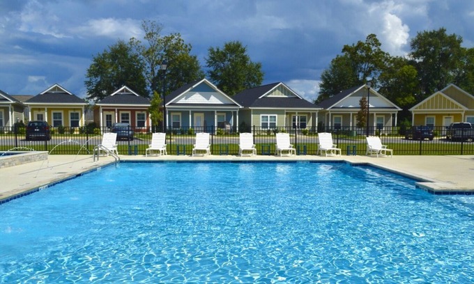 Midland City Cabaña | 336 Riverstone Way--- Charming 2-bedroom cottage with Amazing Amenities!!