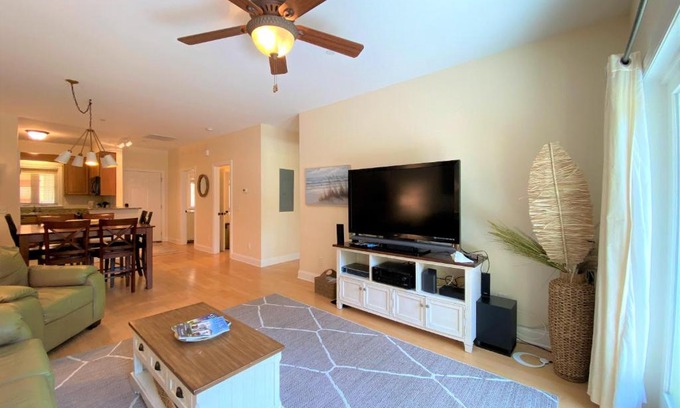 Ocean Ridge Casa | 340 Palmetto Walk - A Mermaid Lounge