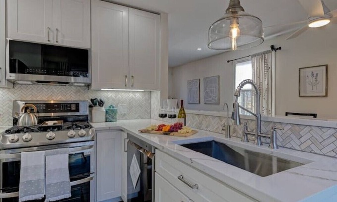 Pittsfield Casa | 345 Cozy Stay! 1.5 Miles to Pontoosuc Lake