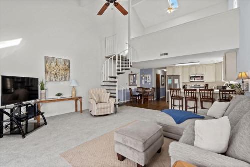 Surfside Beach Casa | 34j GCR-Ortiz Oasis