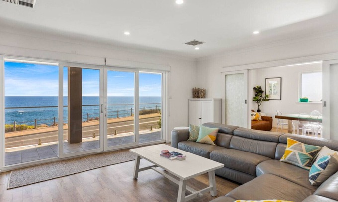 Port Noarlunga Casa | 35 Degrees South - Steps to Sand & Shops