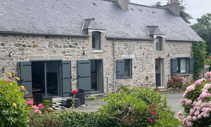 Plevenon Apartamento | 351 - Authentic farmhouse near the coast