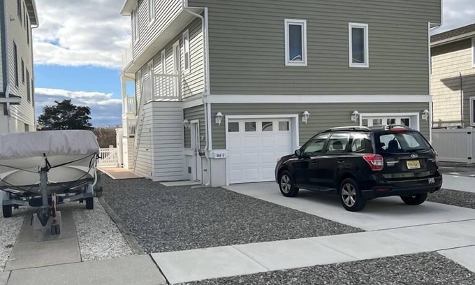 Dennisville Condominio | 364 47th Place, Unit:East