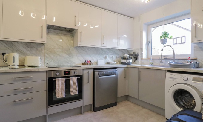 Colchester Cabaña | 37 Hanbury Gardens