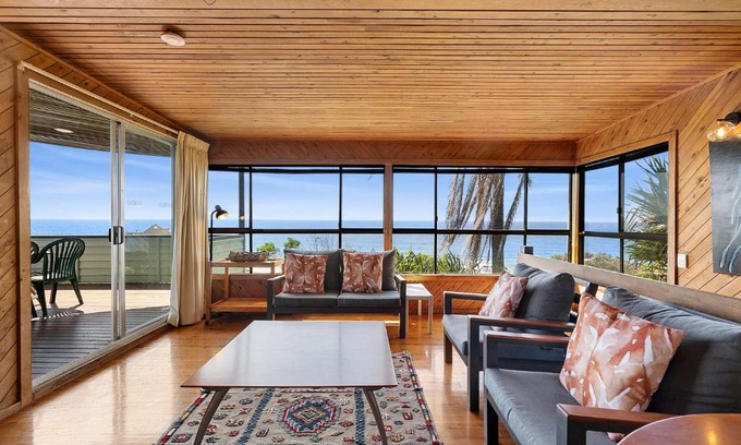 Coolum Beach Casa | 38 Pacific Terrace