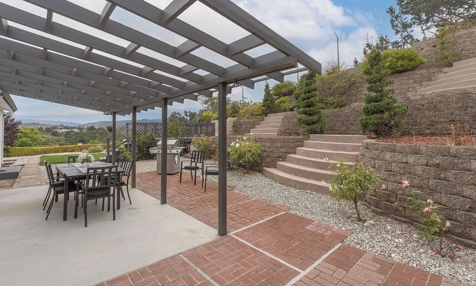 Del Rey Oaks Casa | 3896 Gather And Rest 3 Bedroom Home by Redawning