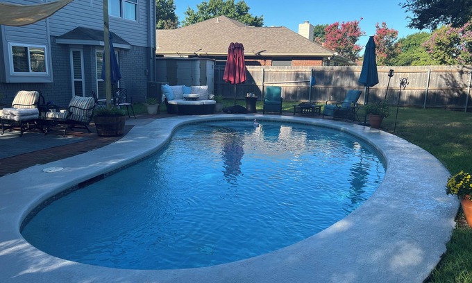 South Arlington Casa | 3b/2.5b Family home with Pool close to Joe Pool Lake and Epic Indoor Water Park