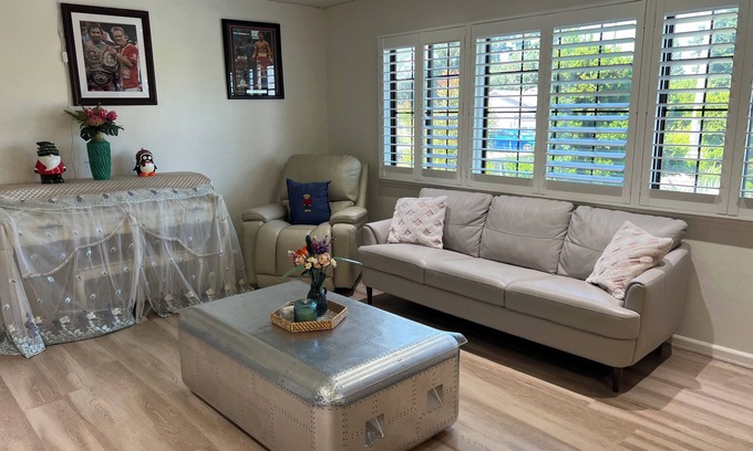 Glendora Casa | 3B2B House Huge Yard Nice Pool BBQ Grill Fire Pit Beautiful View