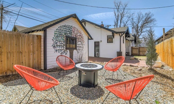 Old North End Casa | 3BD Downtown Family Escape! Grill, Fire Pit