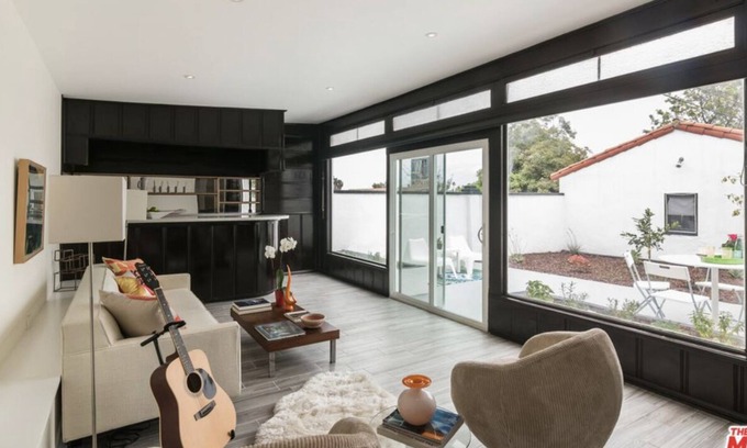 View Park-Windsor Hills Casa | 3BD Spanish Villa with Bonus Room + Bar + Modern Amenities