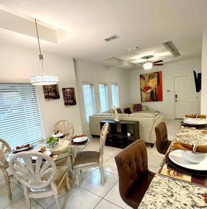 McAllen Apartamento | 3BD2BATH, SUPERB LOCATION, NEAR AIRPORT, Mall