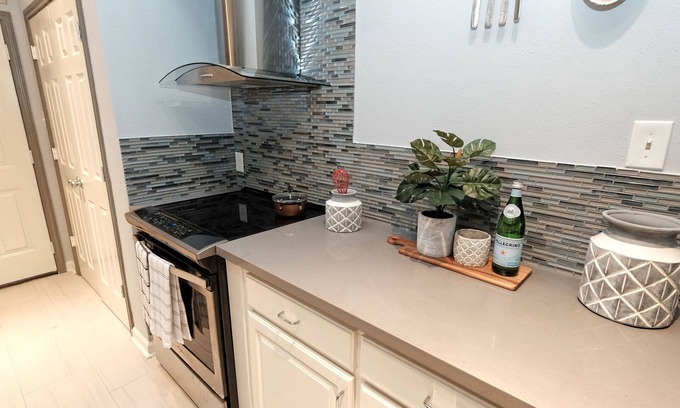 Braeswood Place Casa | 3Bdrm 2Bath 2Beds - NRG, Galleria