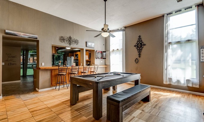 Kingston Cabina | 3Bdrm Texoma Near Marina Firepit Pool Table & More