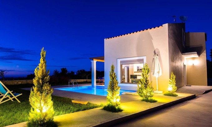 Margarites Villa | Nueva villa de 3 dormitorios, piscina privada y barbacoa con impresionantes vistas.