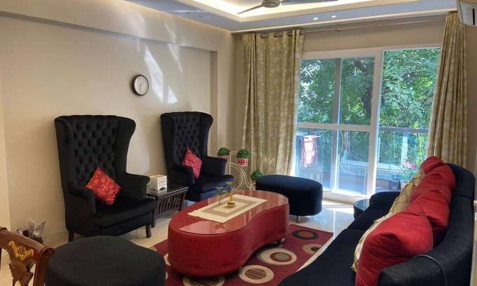 Greater Kailash Apartamento | 3bhk green belt gk enclave 1 delhi48 fully serviced apartment with house help