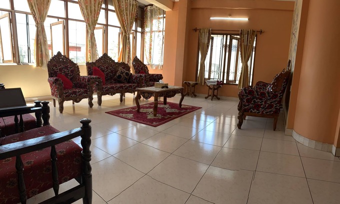 Banjara Hills Apartamento | 3BHK Apartamento de lujo en Banjara Hills, carretera número 13
