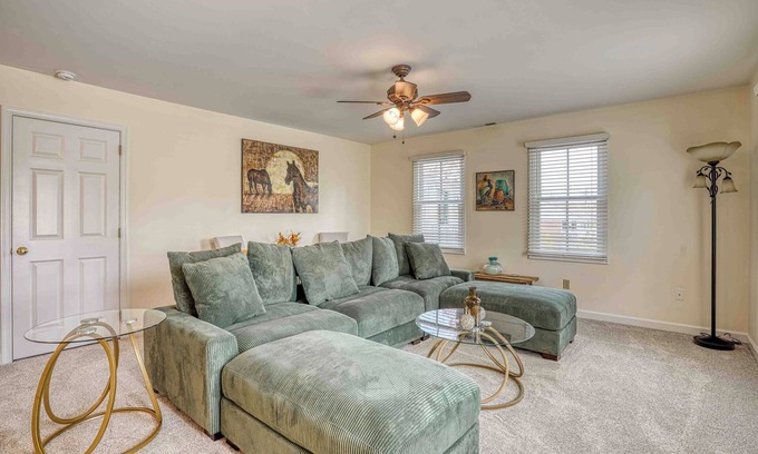 Easton Apartamento | 3Br/1Ba Pondview Langsdale House - A Historic Stay with Heart