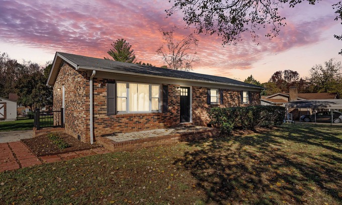 Gastonia Casa | 3BR/2BA Gem - Quiet Gastonia Stay - New Everything