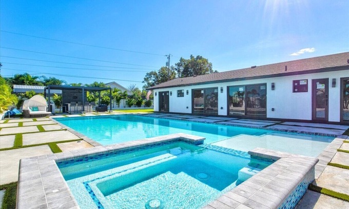 Belair Bayou Casa | 3BR/2BA Private Oasis: Pool, Hot Tub, Dining