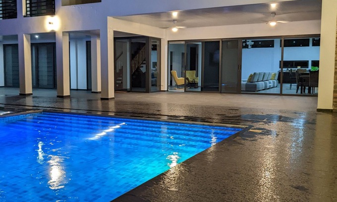 Baru Casa | 3br/3.5 Bath House walking distance to a secluded beach
