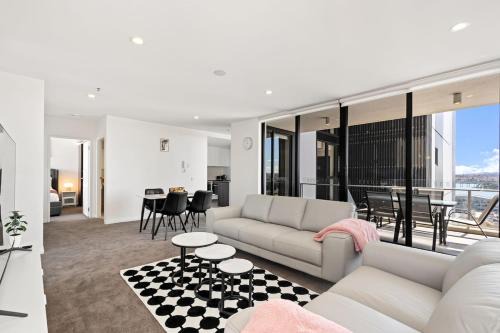 Belconnen Apartamento | 3BR 3BA Next to Mall & Govt Hub with Pool and Gym
