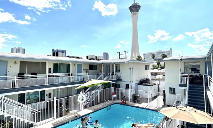 Beverly Green Apartamento | 3BDR Apartment, NUEVO, Heart of LV, Strip, Family, Friendly, Best, Deal, reserve AHORA