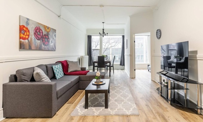 Hamilton Apartamento | 3BR Apt With Netflix - Near King Street