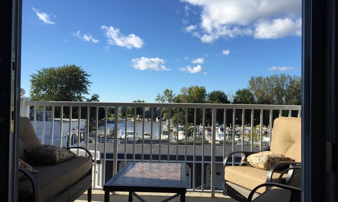 New Buffalo Condominio | Condominio 3BR cerca de la playa!