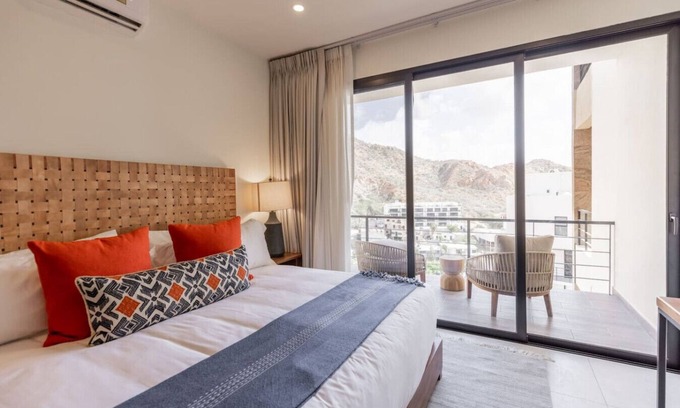 Libertad Condominio | 3BR Condo: Partial Sea View, Pool & Jacuzzi