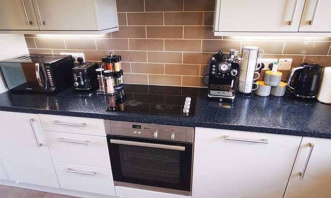 Belfast City Centre Casa | 3BR Cosy Modern Stay