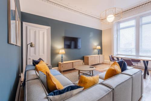 North West Apartamento | 3BR Gem West End Walk to Glasgow Uni Parking